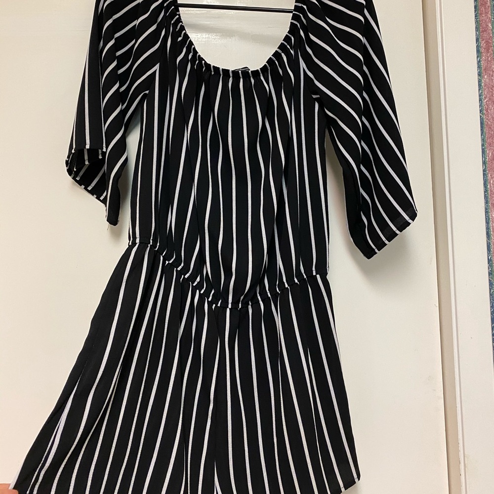 Off the Shoulder Stripped Romper